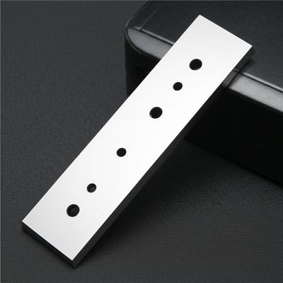 맞춤형 시멘트 초경 합금 3구멍 화학 섬유 슬리터 블레이드 직물 필름 슬리팅 산업 기계 칼