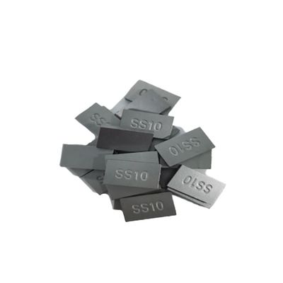 맞춤형 YG8 합금 텅스텐 카바이드 브레이즈 팁, 밀도 14.75 g/cm³ 경도 90.0 HRA 및 TRS 3200 Mpa