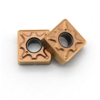 삽입물을 완성하는 도구 SNMG120404 강철을 줄이는 CNC 선반 기계 초경합금